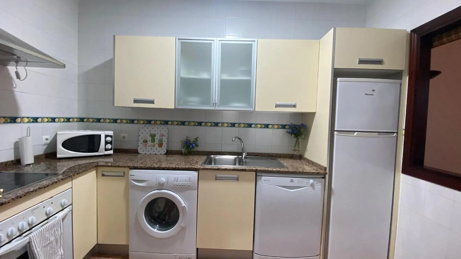 Apartamento Vivienda Centrica Con Salida Directa A Las Playas Chiclana de la Frontera España